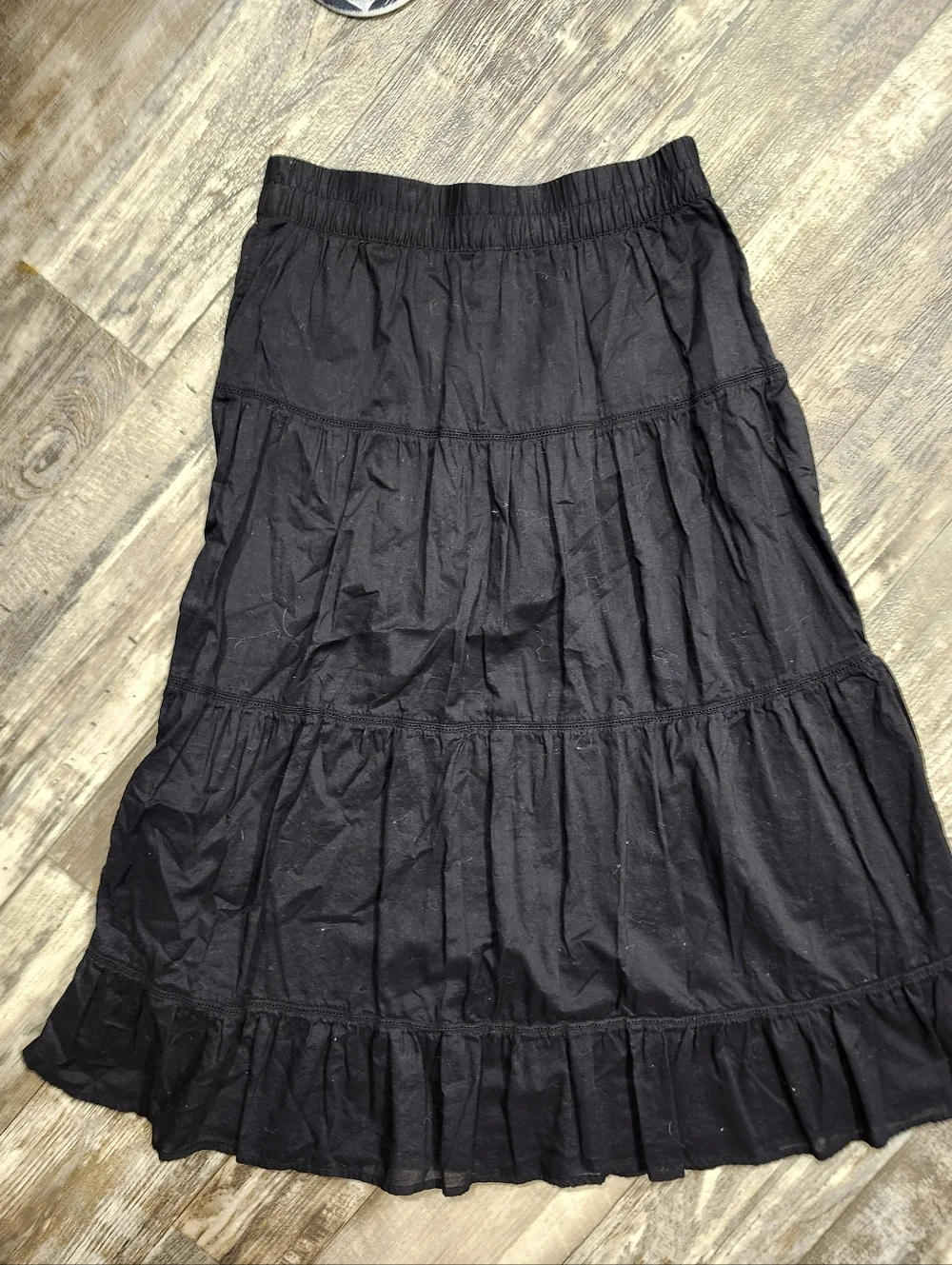 Old Navy Black Tiered Midi Skirt XS Boho Casual Elastic Waist Lined - Picture 3 of 6